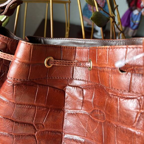 Mateus Genuine brown leather cross bag - Picture 7 of 8